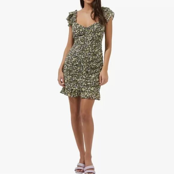 NWT ASTR the Label Ditsy Daisy Ruched Mini Dress Medium - Picture 2 of 7